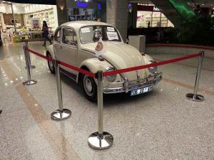 Krom Ayaklı Siyah Şeritli Bariyer